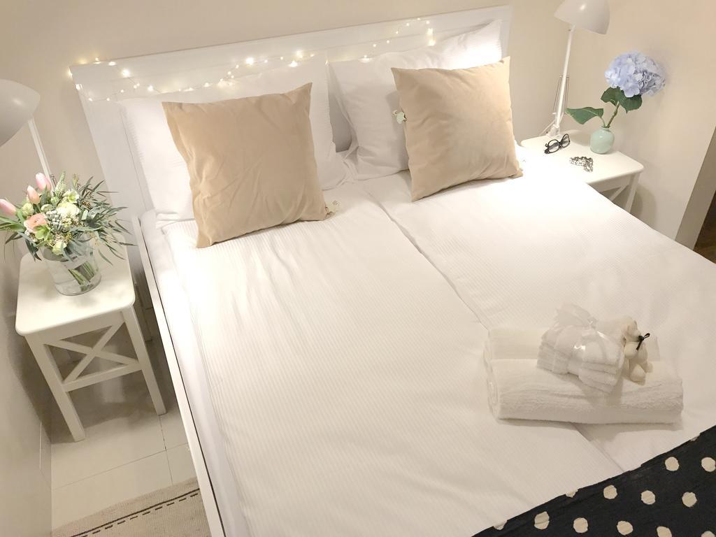 Czarna Kawka Apartamenty Краков Экстерьер фото